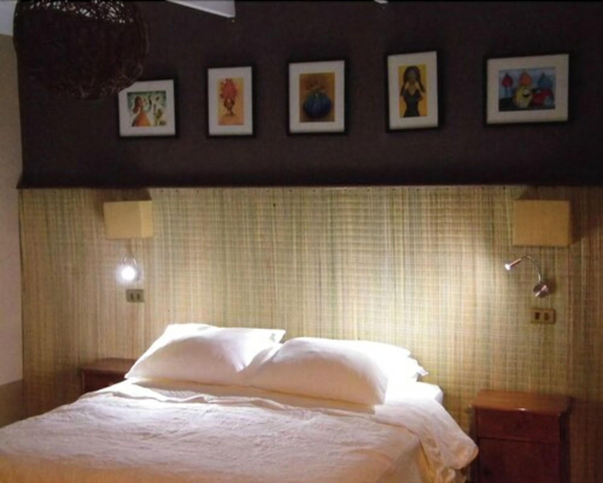 Hotel Pat'Ta Hoiri ซานเปโดร เด อาตากามา ภายนอก รูปภาพ