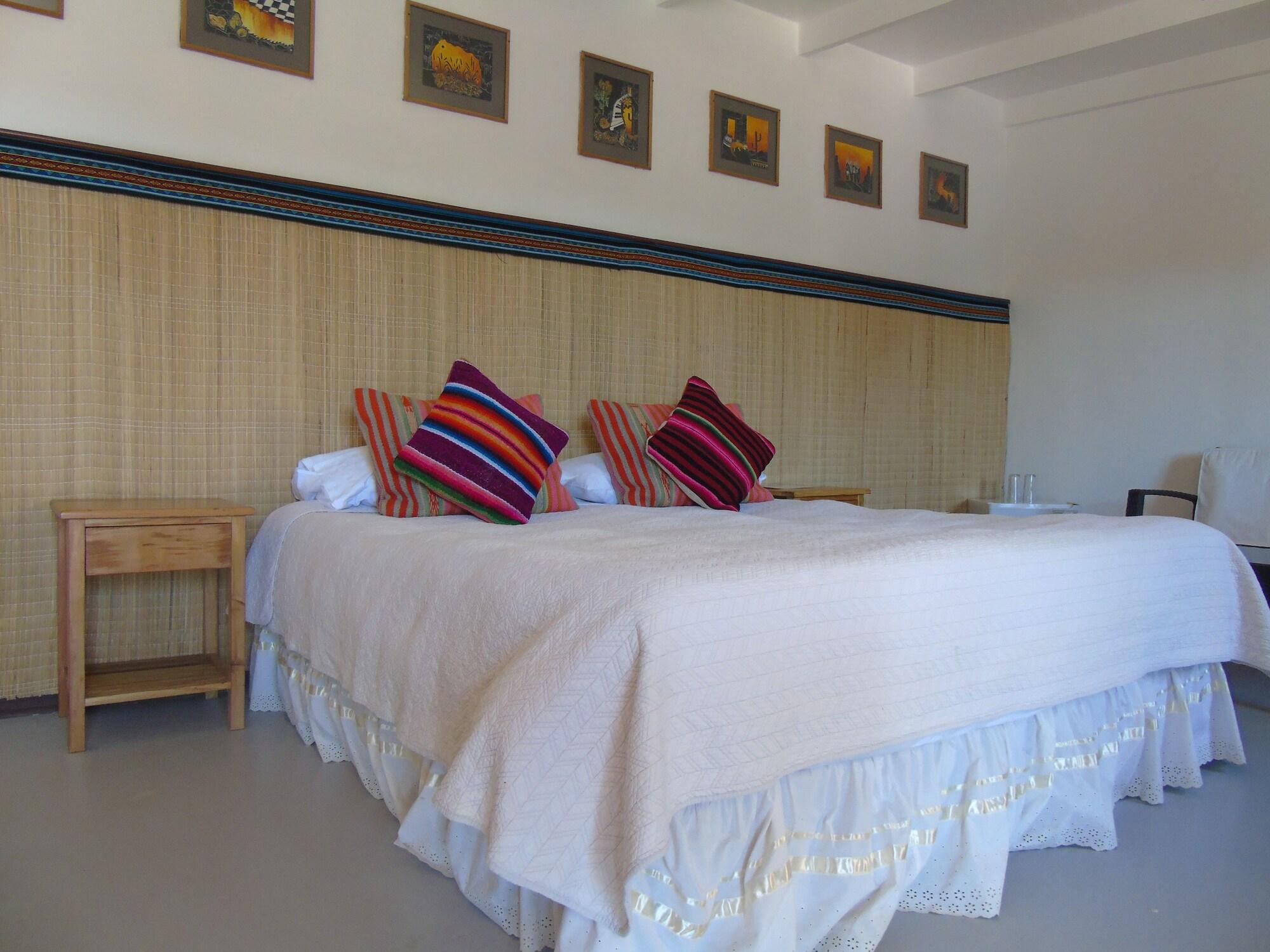 Hotel Pat'Ta Hoiri ซานเปโดร เด อาตากามา ภายนอก รูปภาพ