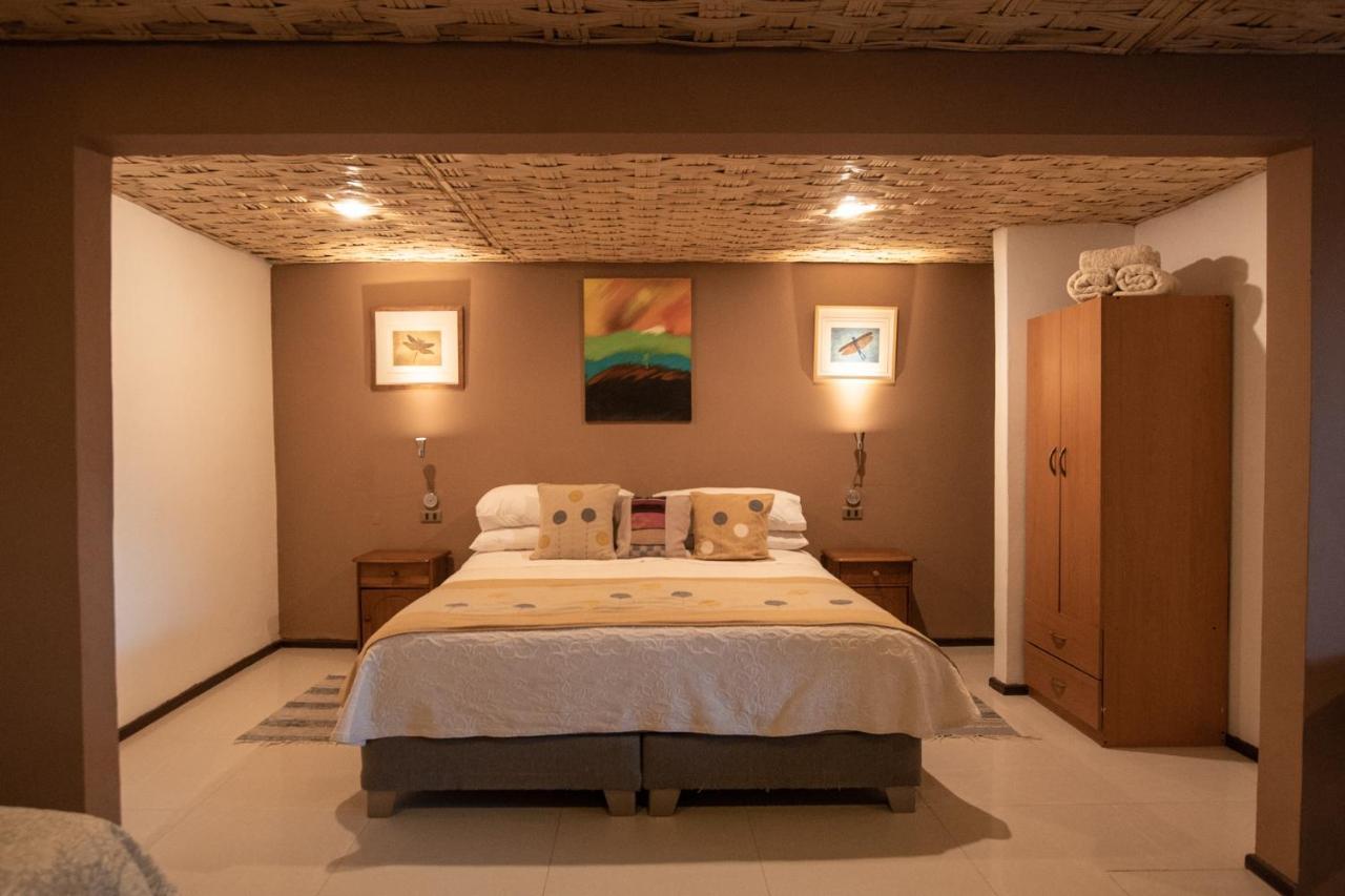 Hotel Pat'Ta Hoiri ซานเปโดร เด อาตากามา ภายนอก รูปภาพ