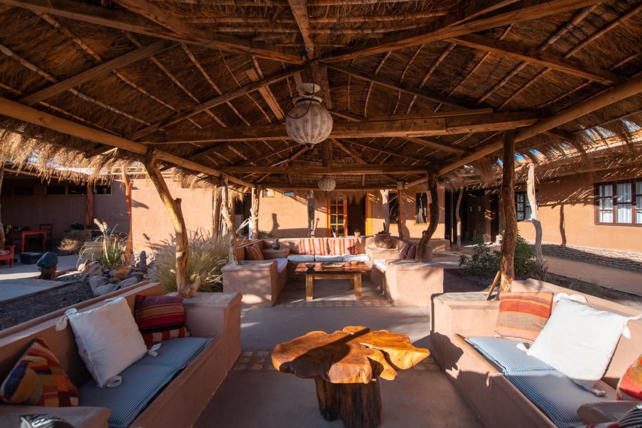 Hotel Pat'Ta Hoiri ซานเปโดร เด อาตากามา ภายนอก รูปภาพ