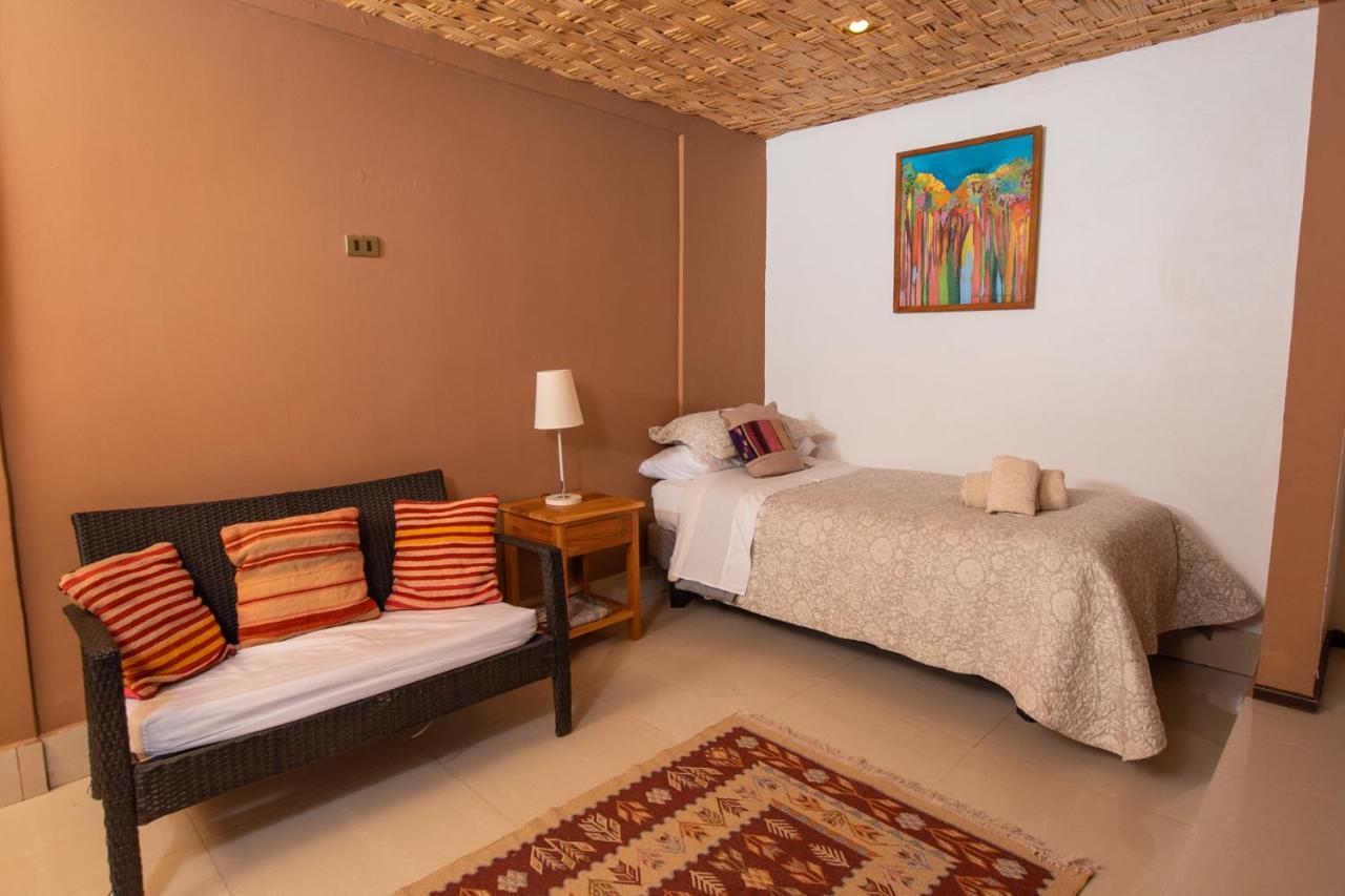 Hotel Pat'Ta Hoiri ซานเปโดร เด อาตากามา ภายนอก รูปภาพ