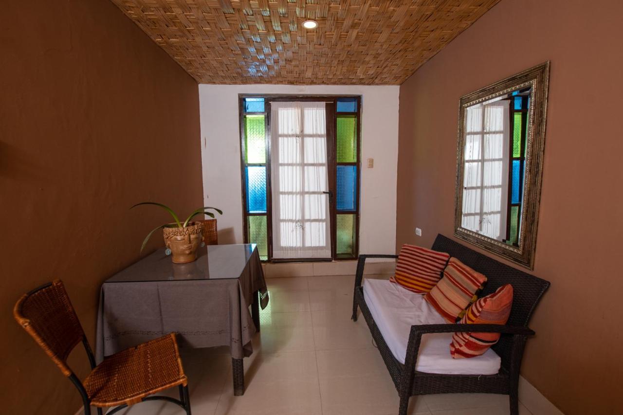 Hotel Pat'Ta Hoiri ซานเปโดร เด อาตากามา ภายนอก รูปภาพ