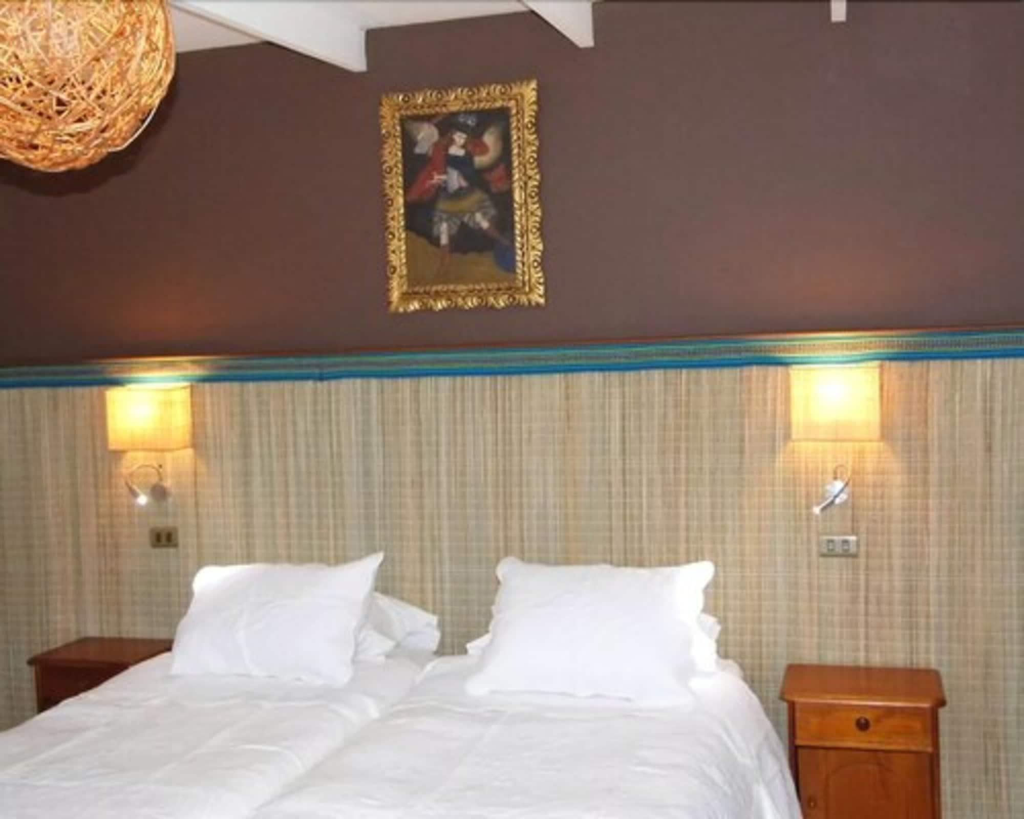 Hotel Pat'Ta Hoiri ซานเปโดร เด อาตากามา ภายนอก รูปภาพ