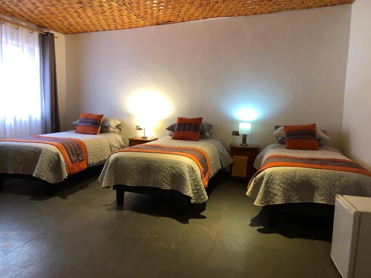 Hotel Pat'Ta Hoiri ซานเปโดร เด อาตากามา ภายนอก รูปภาพ
