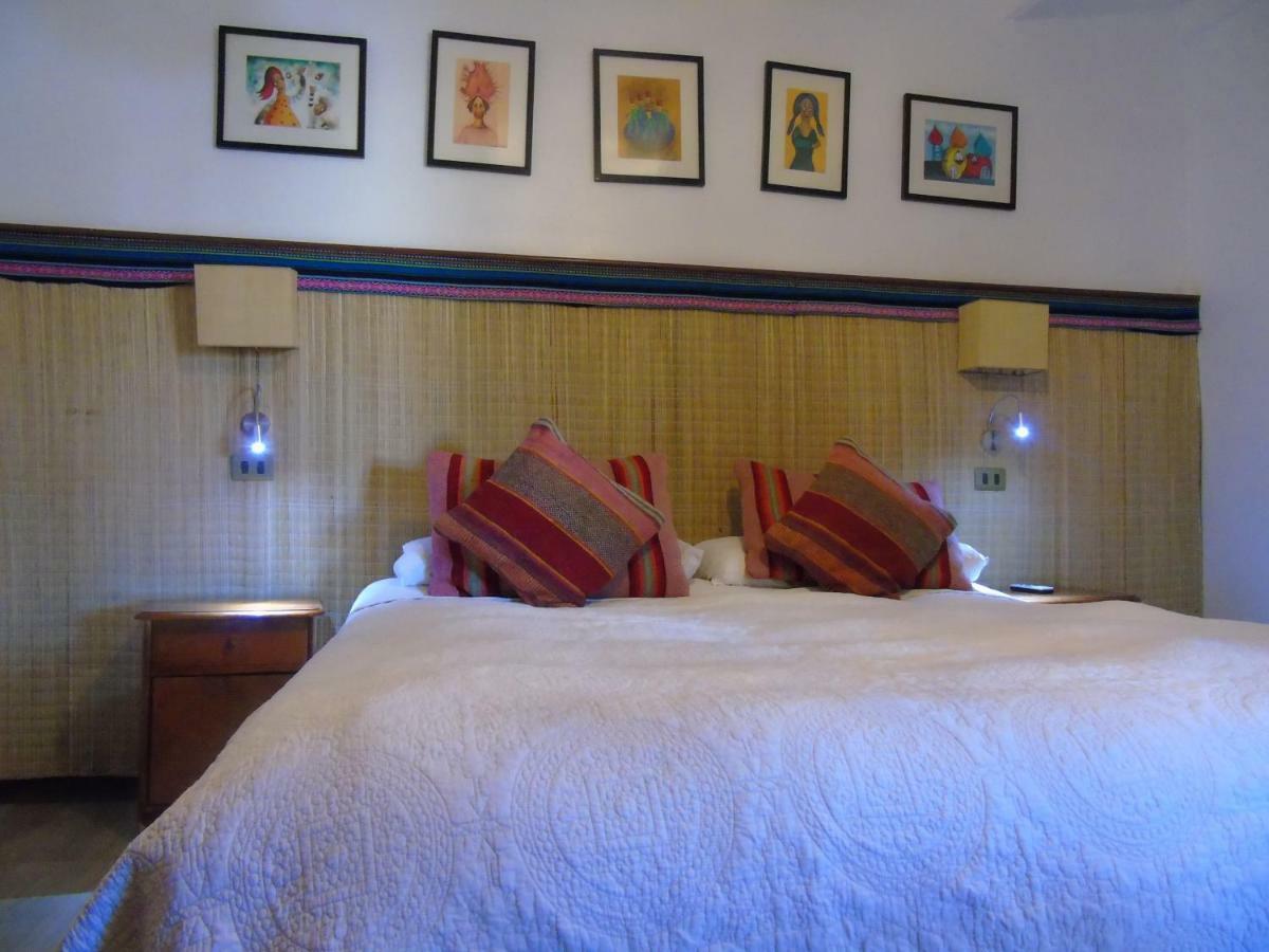Hotel Pat'Ta Hoiri ซานเปโดร เด อาตากามา ภายนอก รูปภาพ